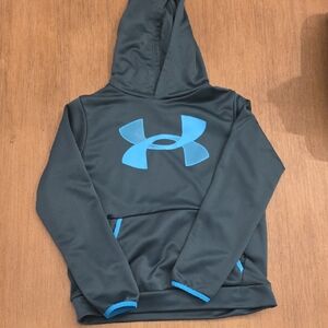 Under Armour Kids Hooded Pullover in Black with Bright Blue Logo